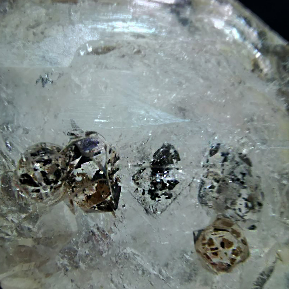 Кварц энгидрос с херкимерскими алмазами 53.4гр.