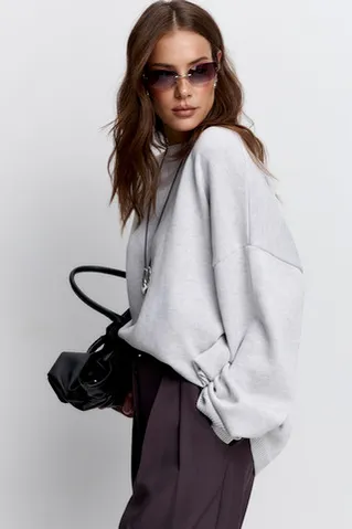 Джемпер с хлопком светло-серого цвета