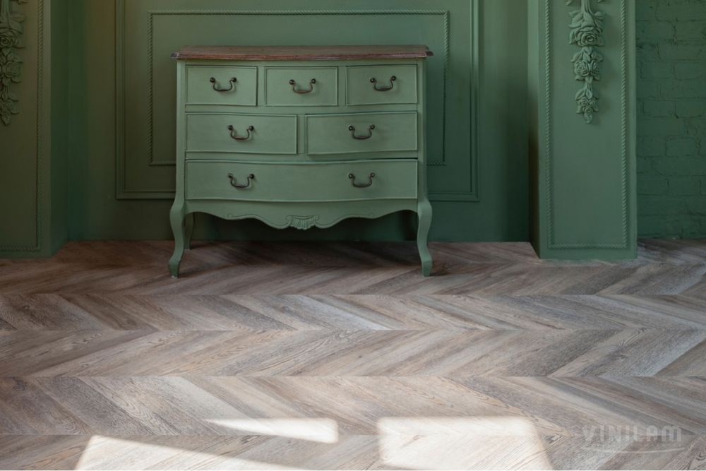 Кварцвиниловая плитка VINILAM Parquet Chevron Шеврон Шампань