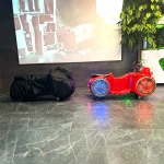 Универсальный чехол для электромобилей и качалок