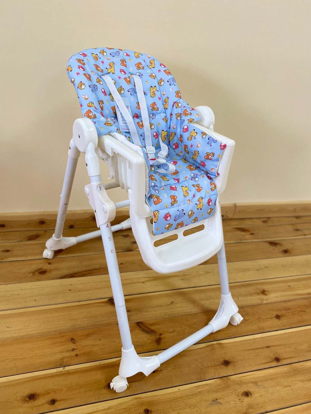 Стул детский для кормления COSTA Docci (Funny hamster, Животные белый) Артикул: CDLJ