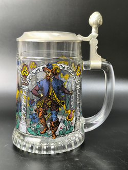 Кружка пивная с крышкой "Мушкетёры" Германия