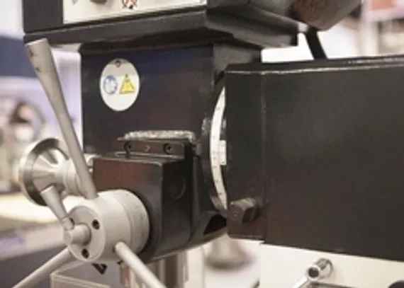 Широкоуниверсальный фрезерный станок STALEX MUF1200 Servo