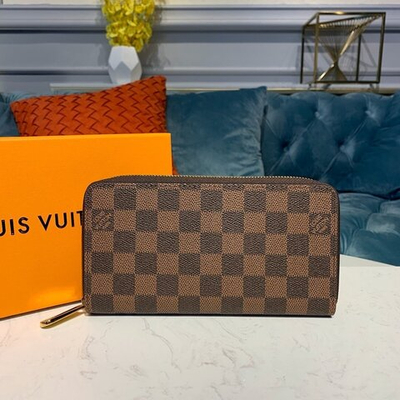 Louis Vuitton Zippy Wallet