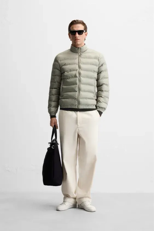 ZARA ЛЕГКАЯ СТЕГАНАЯ КУРТКА, СЕРО-КОРИЧНЕВЫЙ