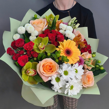 Авторский букет с орхидеями