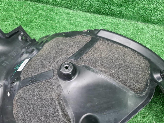 Подкрылок передний левый BMW 5er G30 (2017-2020)