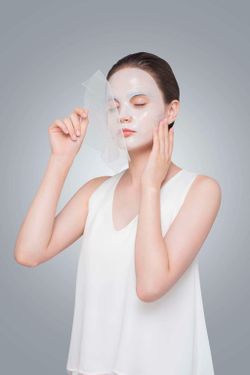 TIMELESS TRUTH MASK Профессиональная увлажняющая маска с экстрактом глубоководных водорослей (биоцеллюлоза) 1 шт