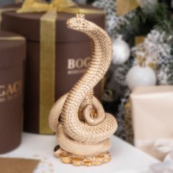 Змея Кобра Астрид Айвори