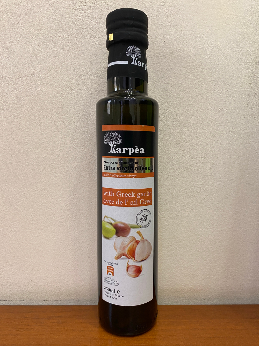 Оливковое масло Karpea Extra Virgin с чесноком 0.25 л, Греция