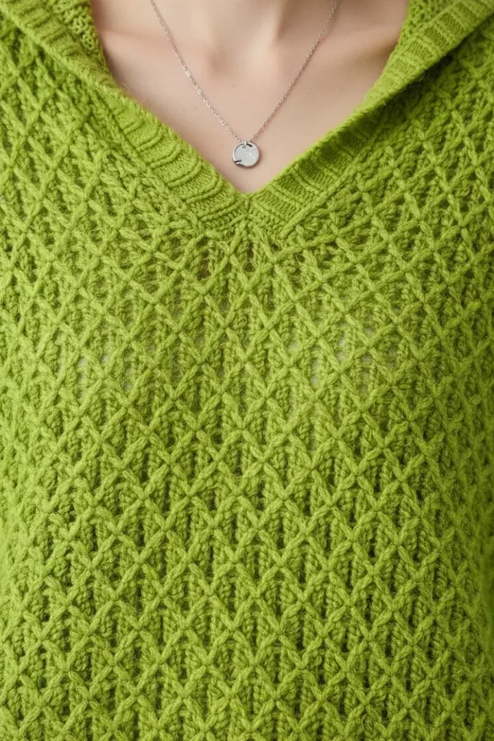 Женский свитер с капюшоном «BRAIT»