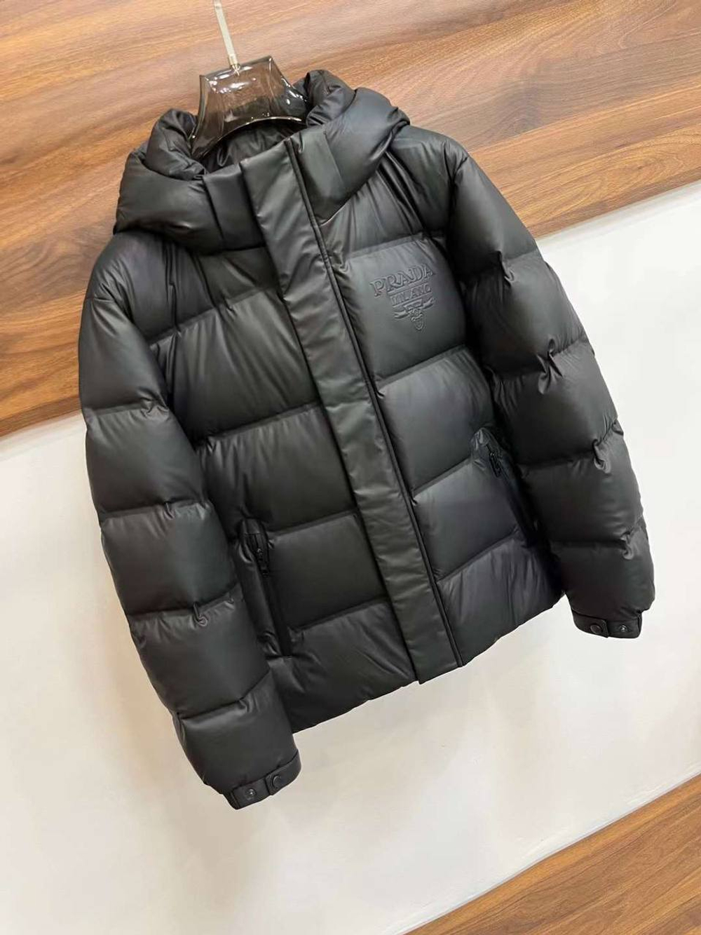 Пуховик Prada