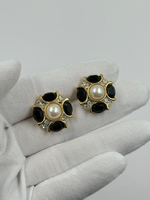 Серьги с чёрными кристаллами и «жемчугом»