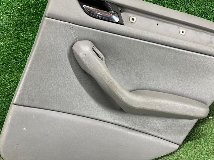 Обшивка двери задняя правая BMW 3er E46 (1998-2007)