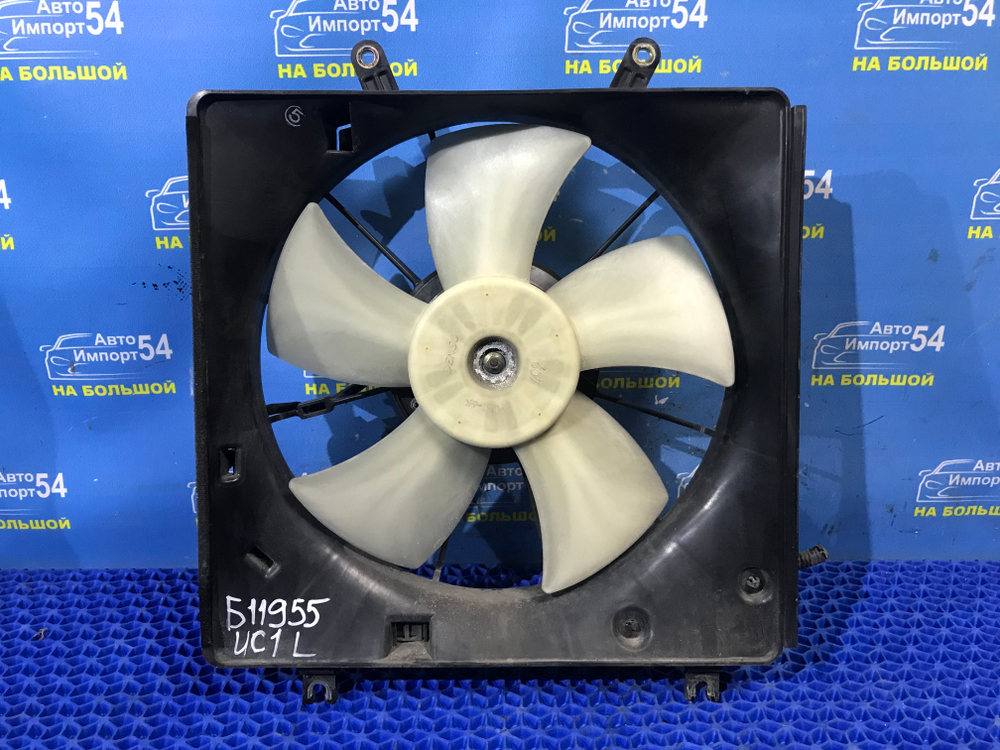 Диффузор радиатора двигателя Honda INSPIRE 2003-2007