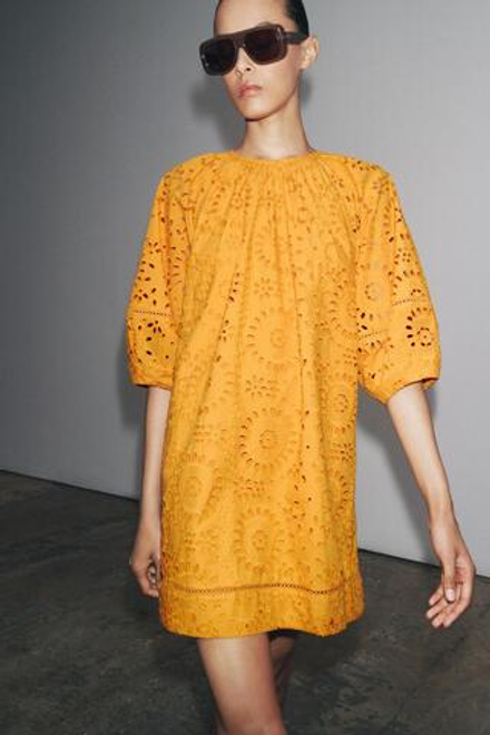 ZARA КОРОТКОЕ ПЛАТЬЕ С ВЫШИВКОЙ — ZW COLLECTION, МАНДАРИНОВЫЙ