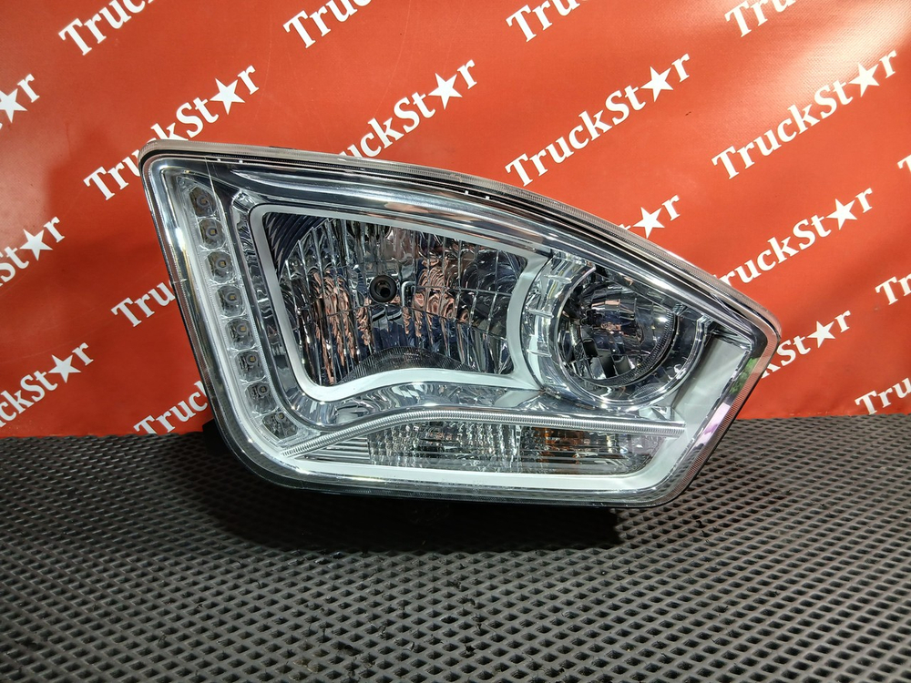 Фара правая 2022г