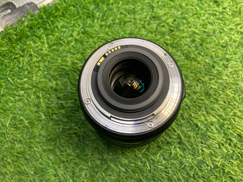 Canon EF-S 17-85mm 4-5.6 IS USM