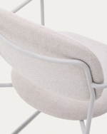 Стул Meli из бежевого шенилла с бежевой металлической структурой