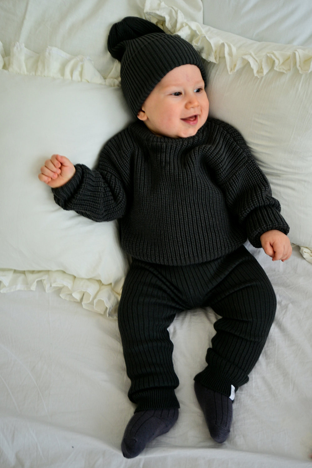 Брючки вязаные oversize графит