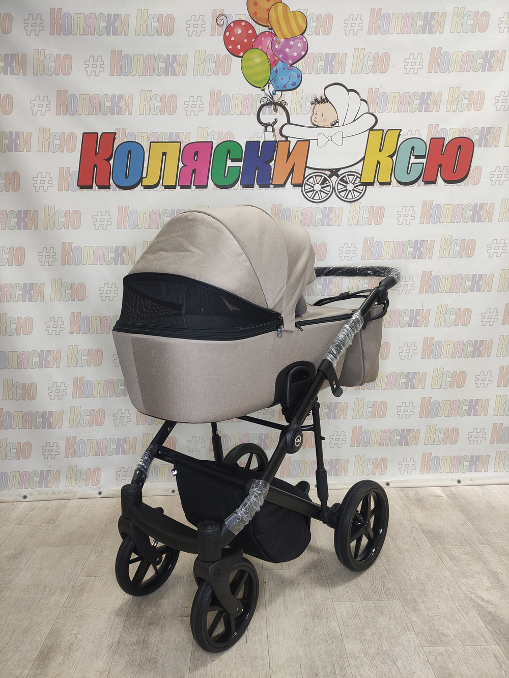 Коляска модульная Adamex Mobi New Tip M-TK72