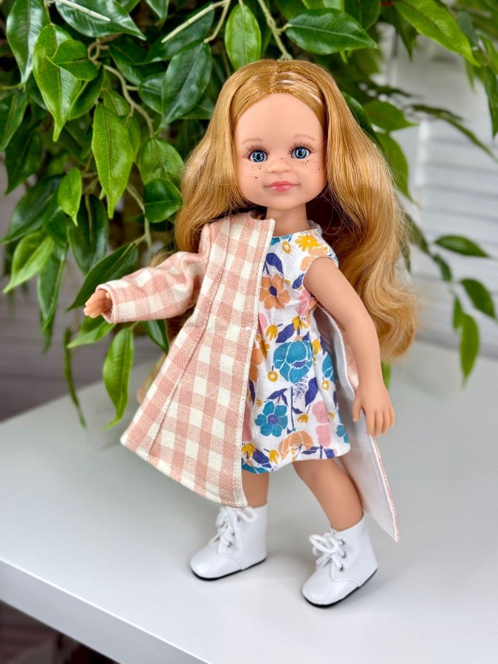 Кукла для девочки 32см Кончита виниловая (04490)