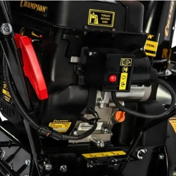 CHAMPION STT761E бензиновый снегоуборщик 7 л.с. ковш 61 см, выброс 14 м, 6 вперед/2 назад