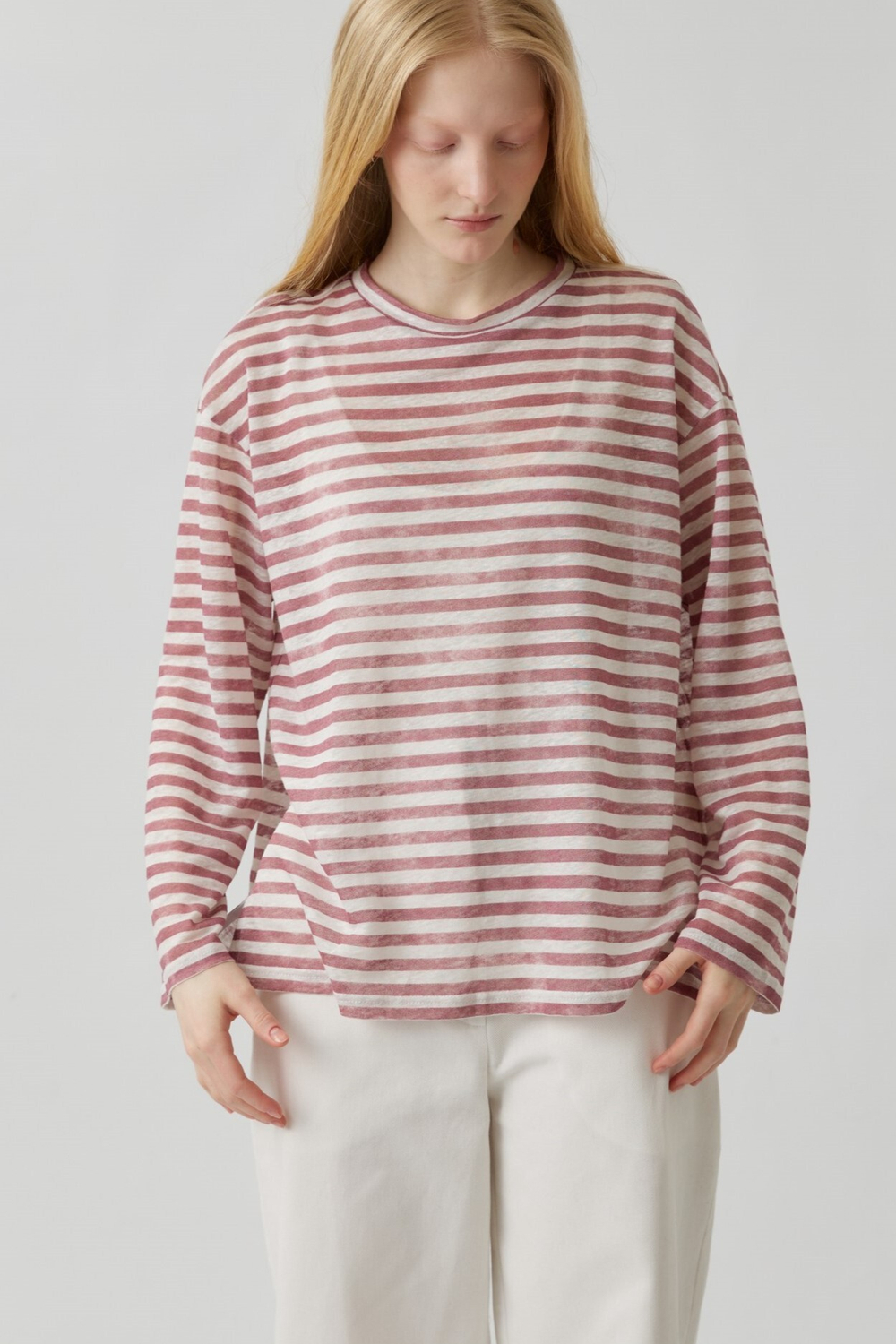 Топ с разрезами в розовую полоску из льна