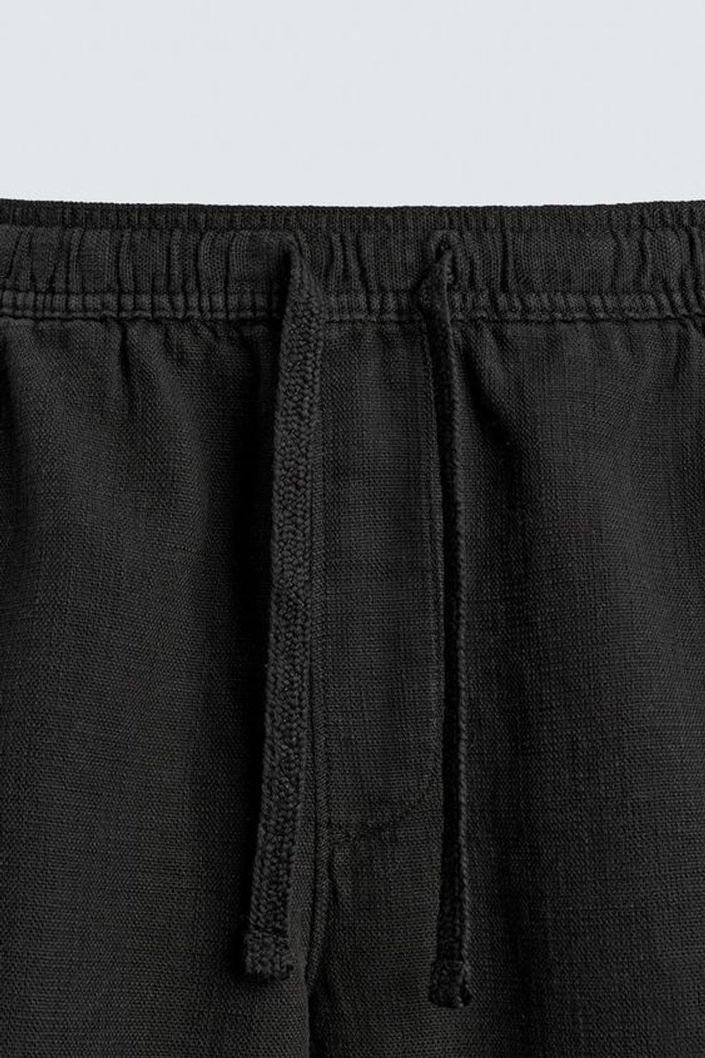 ZARA ШОРТЫ КЛАССИЧЕСКОГО КРОЯ ИЗ РЕЛЬЕФНОЙ ТКАНИ, ЧЕРНЫЙ