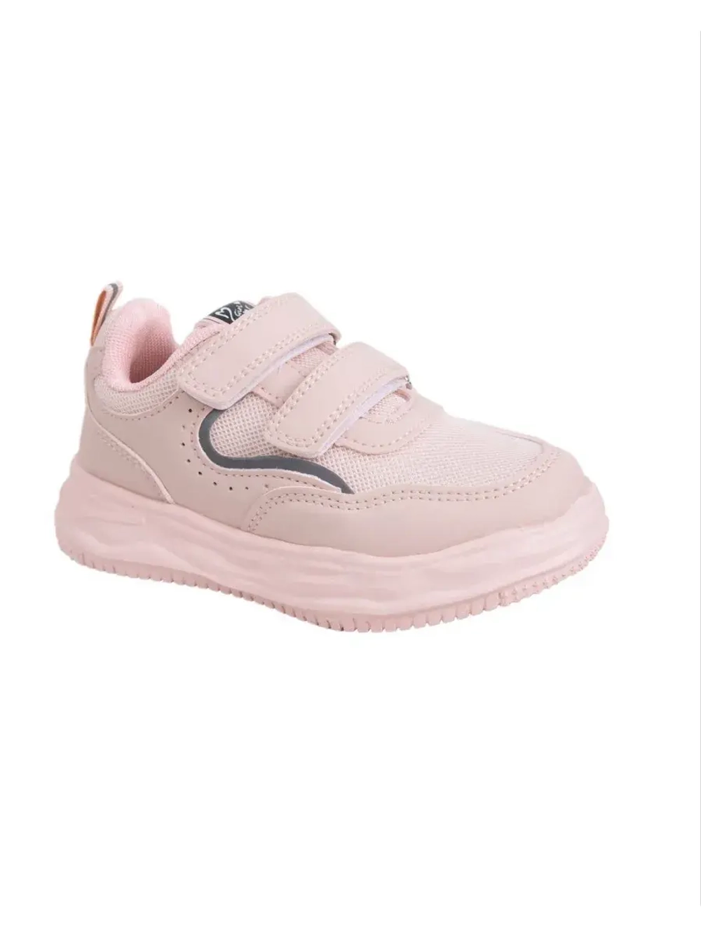 Кроссовки для девочки легкие.