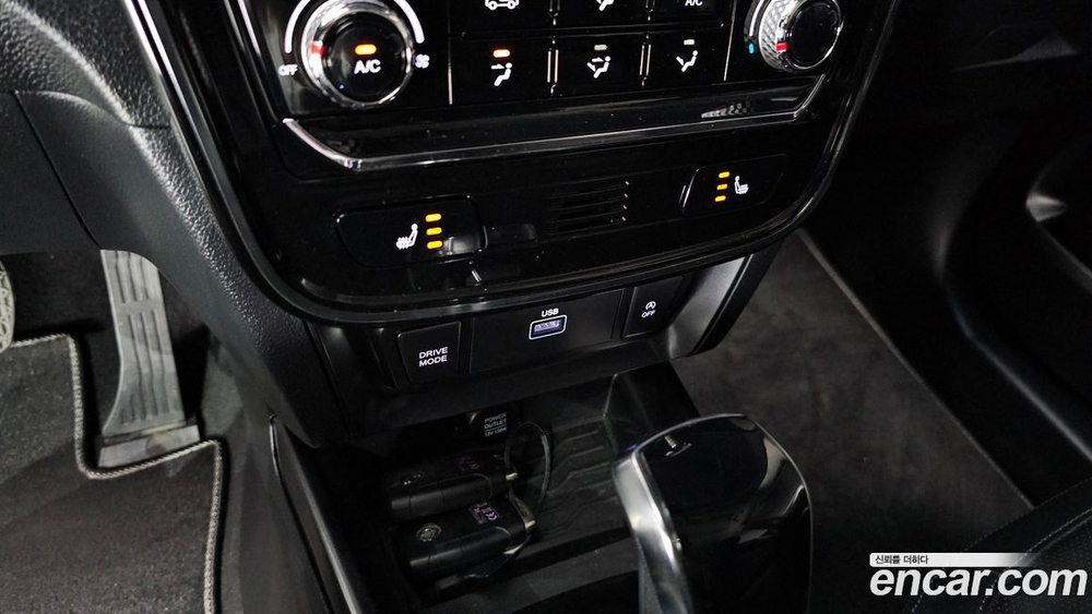 KG Mobility (Ssangyong) Very New Tivoli Бензин 1.5 2WD (05.2020)