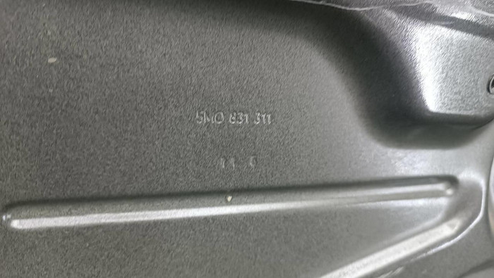 Дверь передняя левая VW Golf Plus (2005-2014)