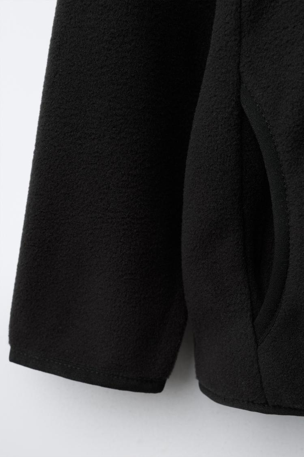 ZARA КУРТКА ИЗ ФЛИСА POLARTEC ®, ЧЕРНЫЙ