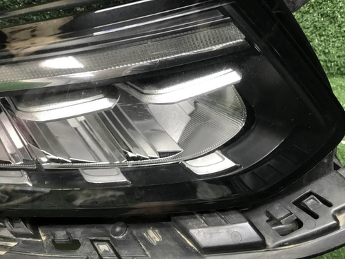 Фара правая Geely Tugella (2019-2024) LED