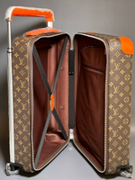 Чемодан Louis Vuitton