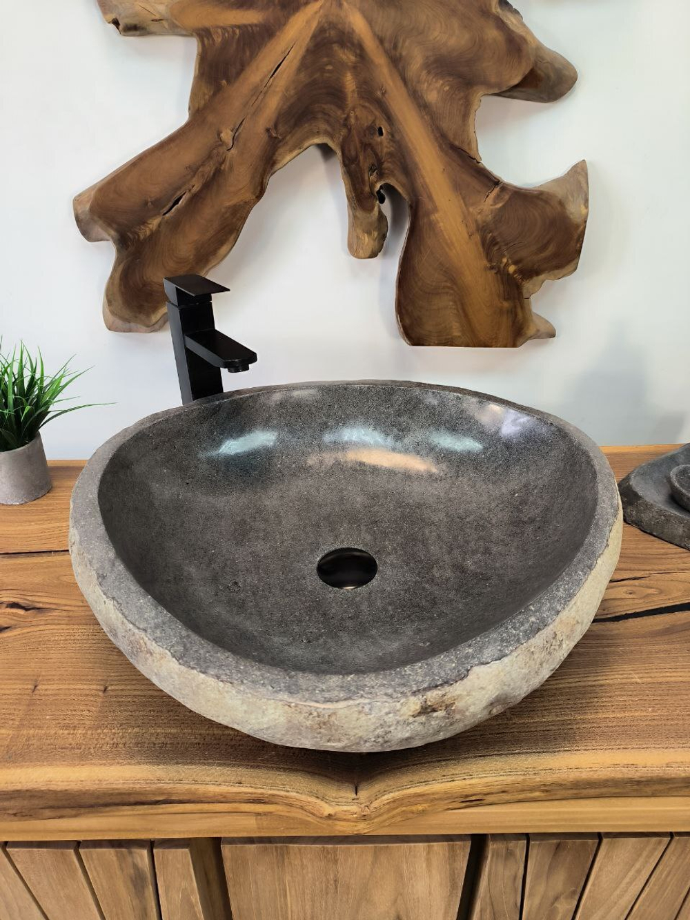 Раковина из речного камня RS-65843 56х53х15 из натурального камня