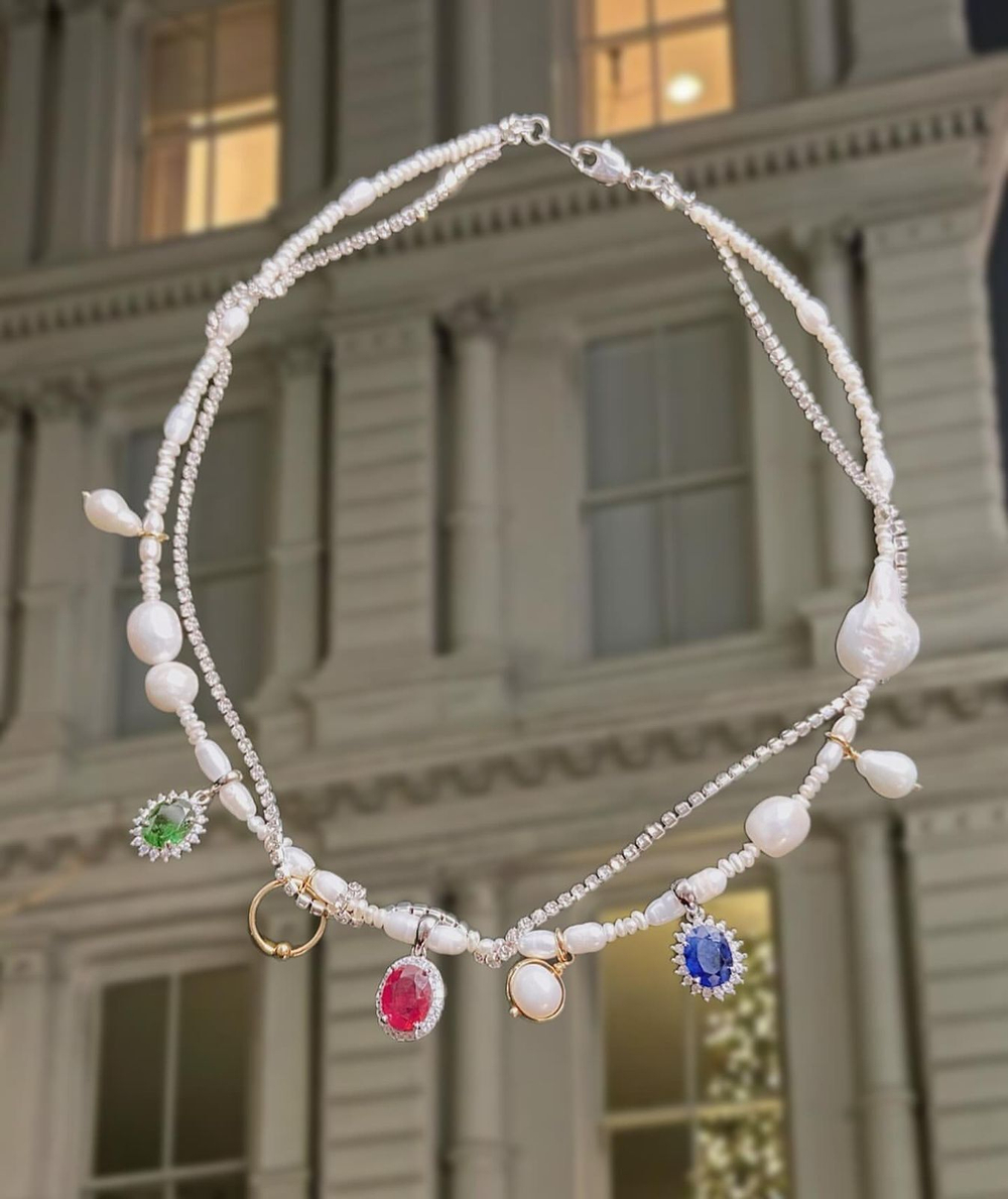 Колье с натуральными камнями