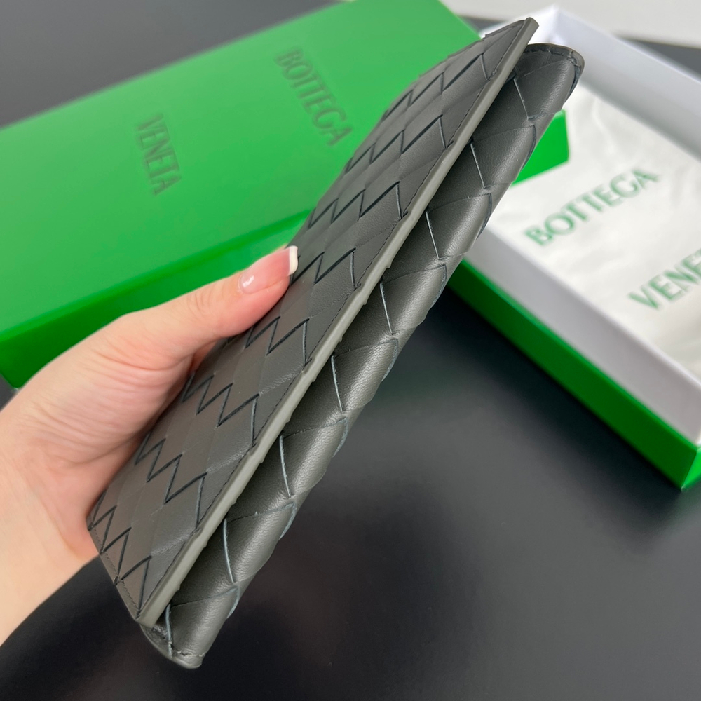 Bottega Veneta Long Intrecciato Wallet