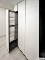 Прихожая с зеркалом, консолью и шкафом на заказ