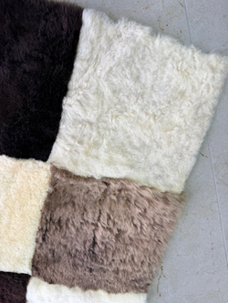 Меховой коврик накидка на кресло из овчины