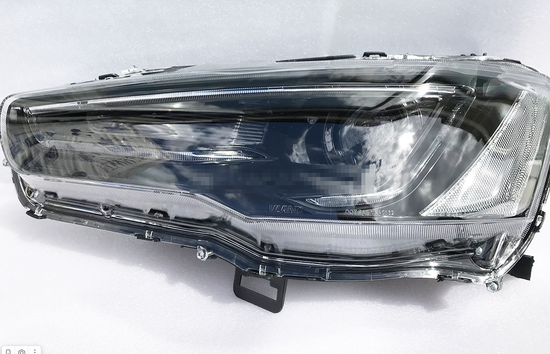 Передние фары Митсубиси Лансер V4 type [комплект Л+П; биксеноновая линза; яркие ходовые огни]