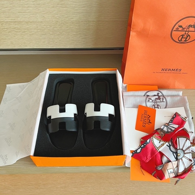 Hermes Oran Sandal