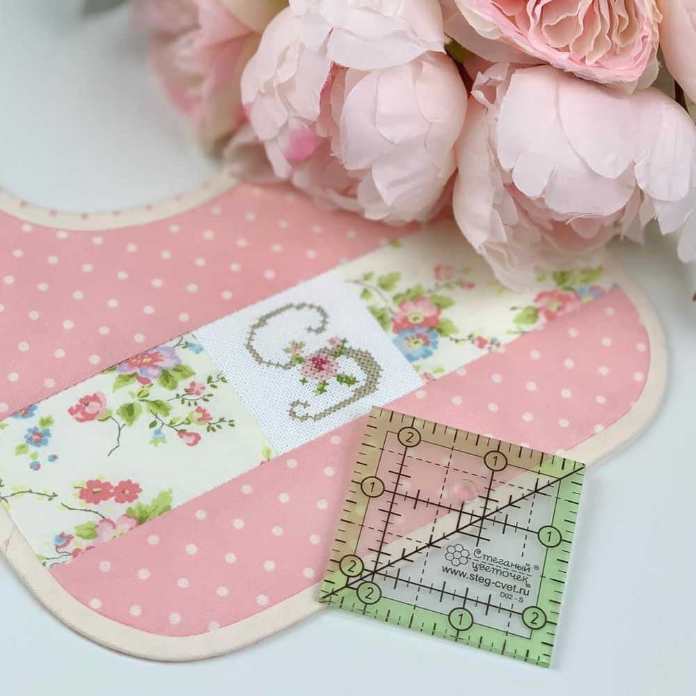 Линейка для пэчворка в дюймах, 2 ½ х 2½" (арт. D02-S)