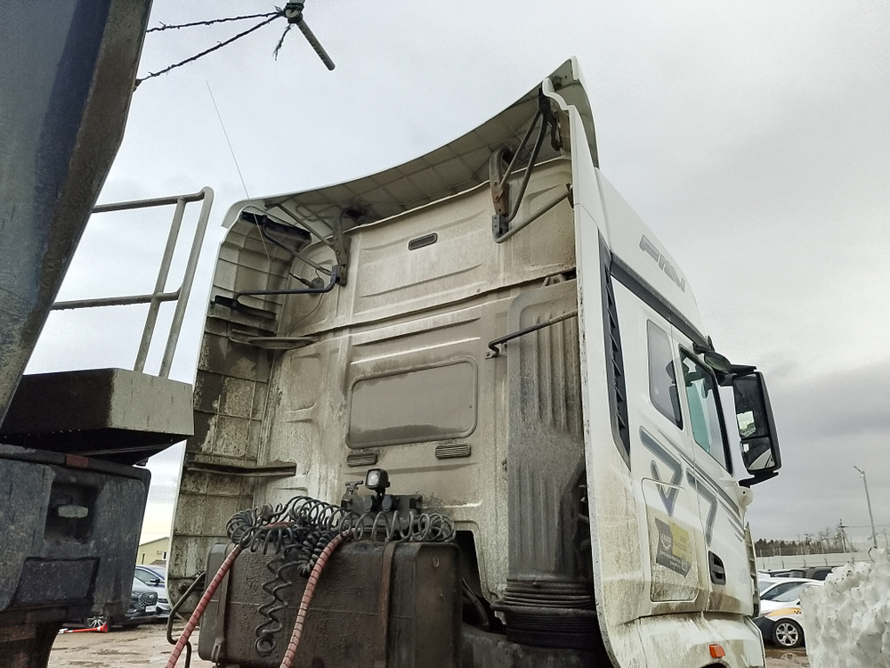 FAW J7 6x4 Седельный тягач CA4250P77K25T1E5 (Дизельный, 12.5 л, 553 л.с. АТ)