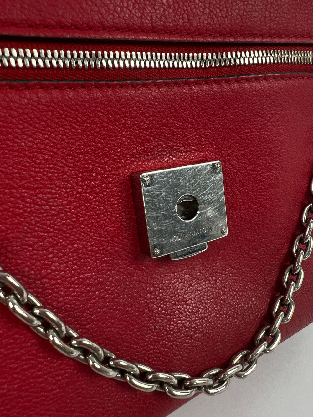 Сумка Louis Vuitton Very Messenger Monogram