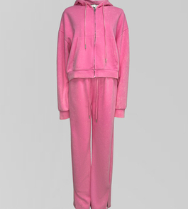 Спортивные костюмы