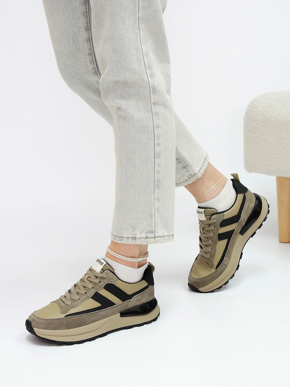 Кроссовки женские демисезонные