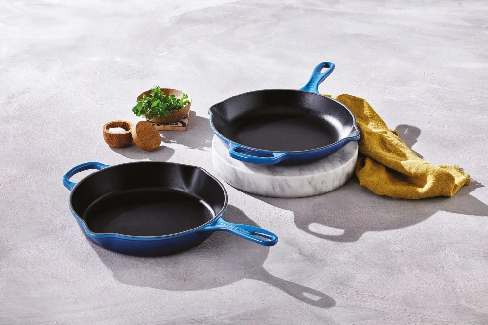 Le Creuset Сковорода Signature 26 см лазурного цвета