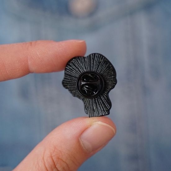 Значок металлический "Гарри Поттер" в шарфике