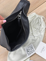 Сумка-слинг Loewe